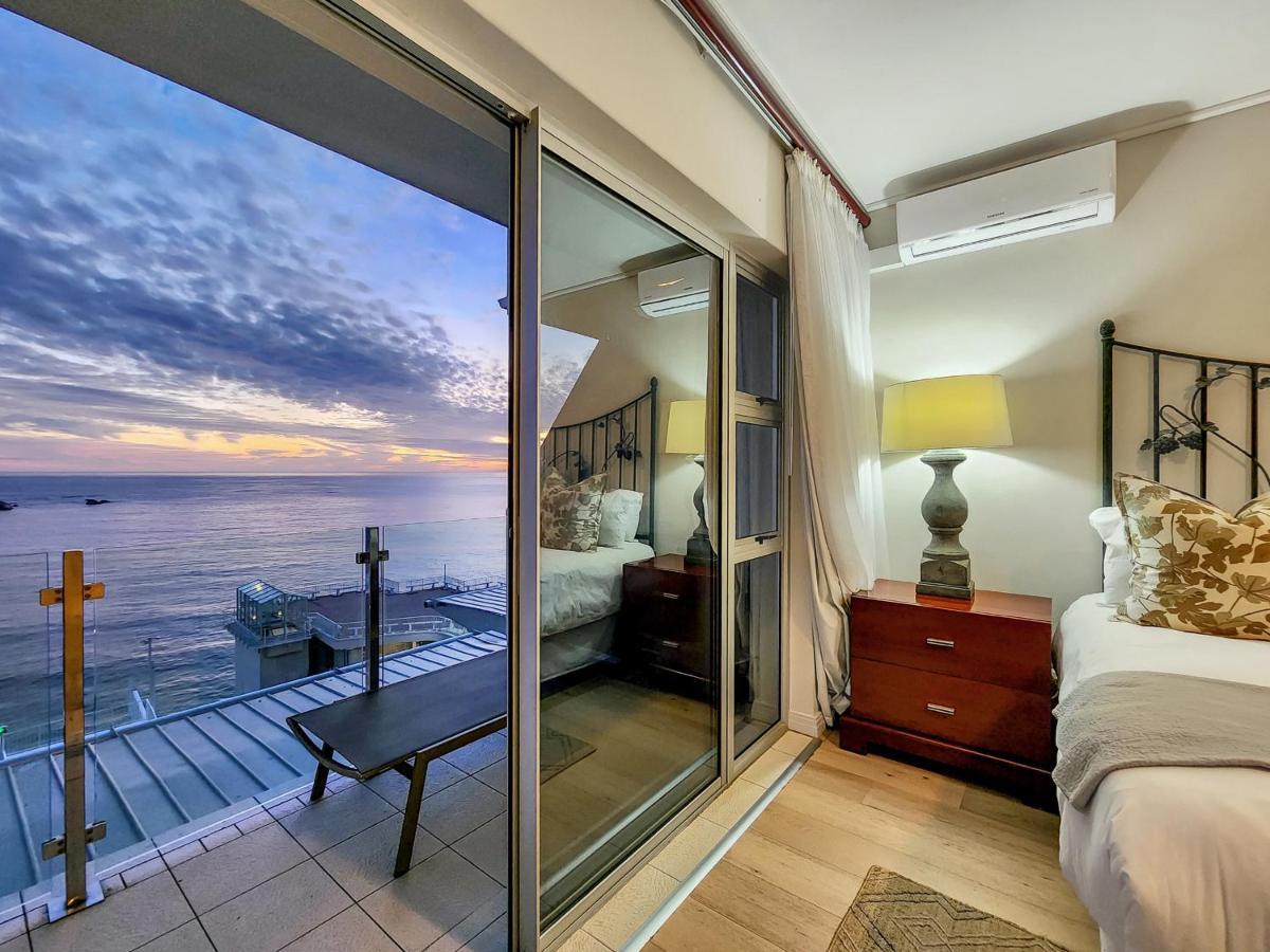 Appartamento Cozy And Stylish With Exceptional Views! Città del Capo Esterno foto