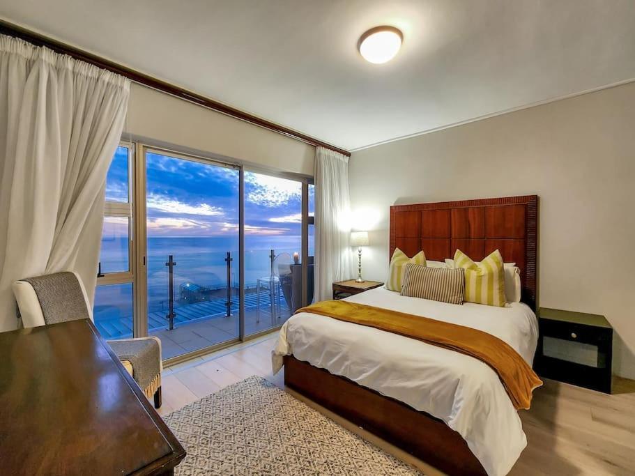 Appartamento Cozy And Stylish With Exceptional Views! Città del Capo Esterno foto