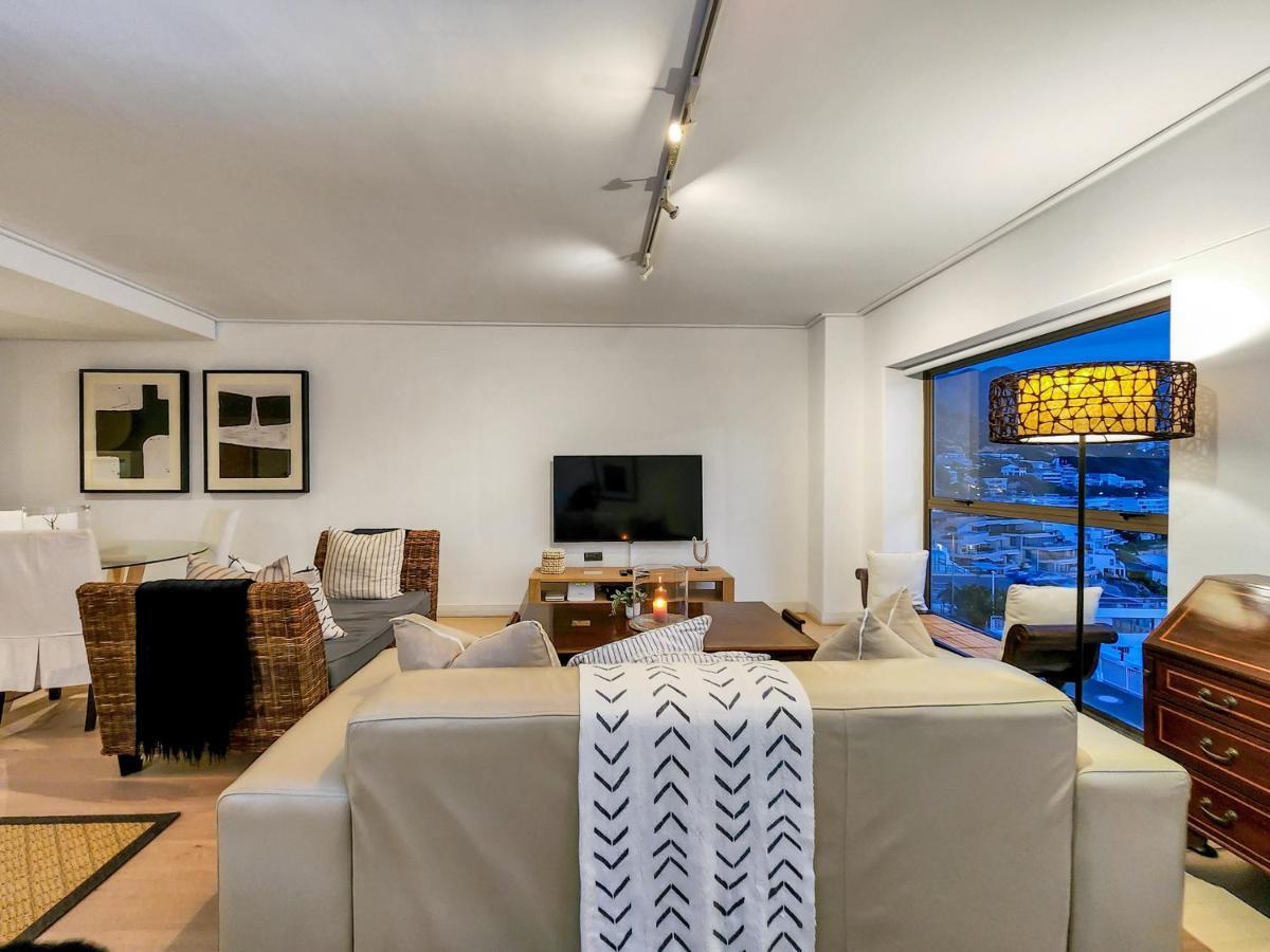 Appartamento Cozy And Stylish With Exceptional Views! Città del Capo Esterno foto