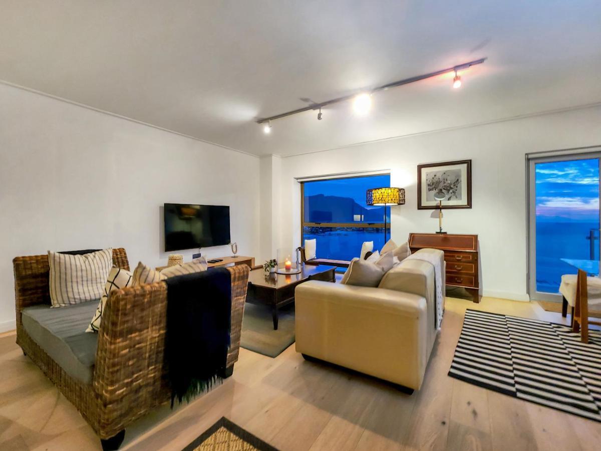 Appartamento Cozy And Stylish With Exceptional Views! Città del Capo Esterno foto
